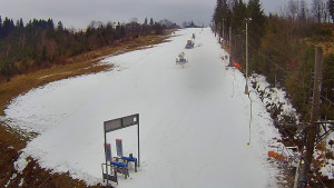 Skiareál Troják - Kamera u nástupu na vlek svah A - 5.12.2025 v 13:40 Skiareál Troják - Kamera u nástupu na vlek svah A - 5.12.2025 v 13:40