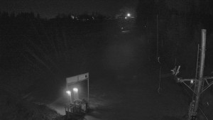 Skiareál Troják - Kamera u nástupu na vlek svah A - 13.12.2025 v 01:30 Skiareál Troják - Kamera u nástupu na vlek svah A - 13.12.2025 v 01:30