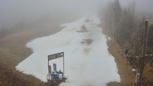 Skiareál Troják - Kamera u nástupu na vlek svah A - 13.12.2025 v 12:30 Skiareál Troják - Kamera u nástupu na vlek svah A - 13.12.2025 v 12:30