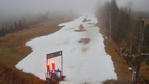 Skiareál Troják - Kamera u nástupu na vlek svah A - 19.12.2025 v 07:15 Skiareál Troják - Kamera u nástupu na vlek svah A - 19.12.2025 v 07:15