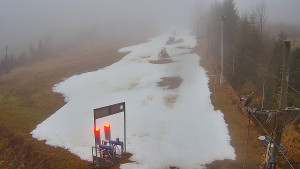 Skiareál Troják - Kamera u nástupu na vlek svah A - 19.12.2025 v 16:10 Skiareál Troják - Kamera u nástupu na vlek svah A - 19.12.2025 v 16:10