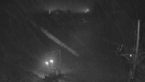 Skiareál Troják - Kamera u nástupu na vlek svah A - 19.12.2025 v 17:25 Skiareál Troják - Kamera u nástupu na vlek svah A - 19.12.2025 v 17:25