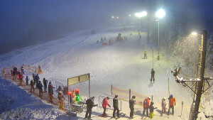 Skiareál Troják - Kamera u nástupu na vlek svah A - 30.12.2025 v 16:20 Skiareál Troják - Kamera u nástupu na vlek svah A - 30.12.2025 v 16:20