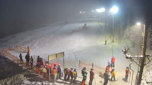 Skiareál Troják - Kamera u nástupu na vlek svah A - 30.12.2025 v 16:40 Skiareál Troják - Kamera u nástupu na vlek svah A - 30.12.2025 v 16:40