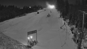 Skiareál Troják - Kamera u nástupu na vlek svah A - 5.1.2026 v 00:30 Skiareál Troják - Kamera u nástupu na vlek svah A - 5.1.2026 v 00:30