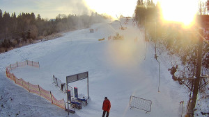 Skiareál Troják - Kamera u nástupu na vlek svah A - 5.1.2026 v 09:20 Skiareál Troják - Kamera u nástupu na vlek svah A - 5.1.2026 v 09:20
