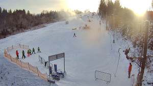 Skiareál Troják - Kamera u nástupu na vlek svah A - 5.1.2026 v 09:50 Skiareál Troják - Kamera u nástupu na vlek svah A - 5.1.2026 v 09:50