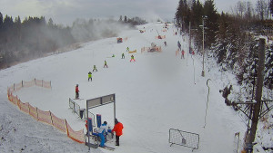 Skiareál Troják - Kamera u nástupu na vlek svah A - 5.1.2026 v 12:00 Skiareál Troják - Kamera u nástupu na vlek svah A - 5.1.2026 v 12:00