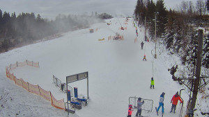 Skiareál Troják - Kamera u nástupu na vlek svah A - 5.1.2026 v 12:10 Skiareál Troják - Kamera u nástupu na vlek svah A - 5.1.2026 v 12:10