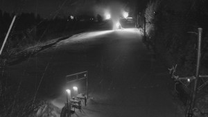 Skiareál Troják - Kamera u nástupu na vlek svah A - 10.1.2026 v 01:20 Skiareál Troják - Kamera u nástupu na vlek svah A - 10.1.2026 v 01:20