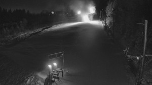 Skiareál Troják - Kamera u nástupu na vlek svah A - 10.1.2026 v 02:40 Skiareál Troják - Kamera u nástupu na vlek svah A - 10.1.2026 v 02:40