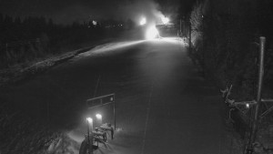 Skiareál Troják - Kamera u nástupu na vlek svah A - 10.1.2026 v 03:40 Skiareál Troják - Kamera u nástupu na vlek svah A - 10.1.2026 v 03:40