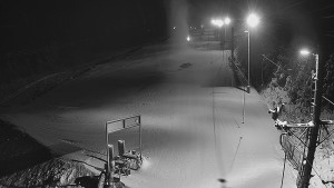 Skiareál Troják - Kamera u nástupu na vlek svah A - 10.1.2026 v 06:20 Skiareál Troják - Kamera u nástupu na vlek svah A - 10.1.2026 v 06:20