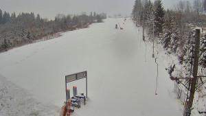 Skiareál Troják - Kamera u nástupu na vlek svah A - 10.1.2026 v 08:20 Skiareál Troják - Kamera u nástupu na vlek svah A - 10.1.2026 v 08:20