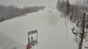 Skiareál Troják - Kamera u nástupu na vlek svah A - 10.1.2026 v 08:25 Skiareál Troják - Kamera u nástupu na vlek svah A - 10.1.2026 v 08:25