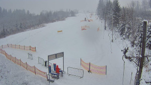 Skiareál Troják - Kamera u nástupu na vlek svah A - 10.1.2026 v 09:05 Skiareál Troják - Kamera u nástupu na vlek svah A - 10.1.2026 v 09:05