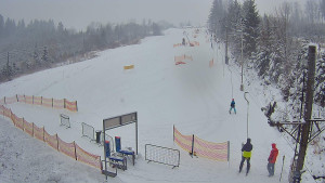 Skiareál Troják - Kamera u nástupu na vlek svah A - 10.1.2026 v 09:10 Skiareál Troják - Kamera u nástupu na vlek svah A - 10.1.2026 v 09:10