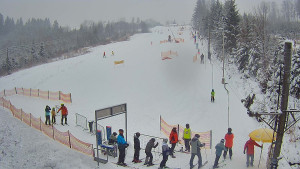 Skiareál Troják - Kamera u nástupu na vlek svah A - 10.1.2026 v 09:30 Skiareál Troják - Kamera u nástupu na vlek svah A - 10.1.2026 v 09:30