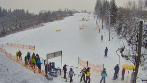 Skiareál Troják - Kamera u nástupu na vlek svah A - 10.1.2026 v 10:15 Skiareál Troják - Kamera u nástupu na vlek svah A - 10.1.2026 v 10:15