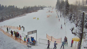 Skiareál Troják - Kamera u nástupu na vlek svah A - 10.1.2026 v 10:25 Skiareál Troják - Kamera u nástupu na vlek svah A - 10.1.2026 v 10:25