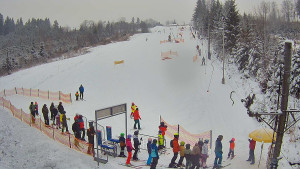 Skiareál Troják - Kamera u nástupu na vlek svah A - 10.1.2026 v 10:35 Skiareál Troják - Kamera u nástupu na vlek svah A - 10.1.2026 v 10:35