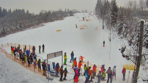 Skiareál Troják - Kamera u nástupu na vlek svah A - 10.1.2026 v 10:40 Skiareál Troják - Kamera u nástupu na vlek svah A - 10.1.2026 v 10:40