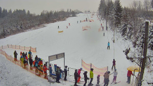 Skiareál Troják - Kamera u nástupu na vlek svah A - 10.1.2026 v 10:55 Skiareál Troják - Kamera u nástupu na vlek svah A - 10.1.2026 v 10:55