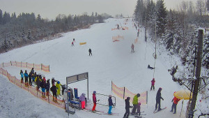 Skiareál Troják - Kamera u nástupu na vlek svah A - 10.1.2026 v 11:05 Skiareál Troják - Kamera u nástupu na vlek svah A - 10.1.2026 v 11:05