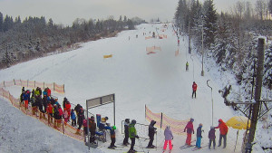 Skiareál Troják - Kamera u nástupu na vlek svah A - 10.1.2026 v 11:35 Skiareál Troják - Kamera u nástupu na vlek svah A - 10.1.2026 v 11:35