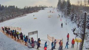 Skiareál Troják - Kamera u nástupu na vlek svah A - 10.1.2026 v 11:45 Skiareál Troják - Kamera u nástupu na vlek svah A - 10.1.2026 v 11:45