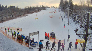 Skiareál Troják - Kamera u nástupu na vlek svah A - 10.1.2026 v 11:55 Skiareál Troják - Kamera u nástupu na vlek svah A - 10.1.2026 v 11:55