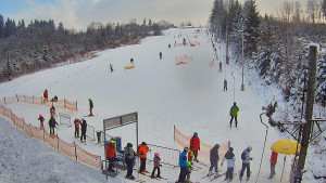 Skiareál Troják - Kamera u nástupu na vlek svah A - 10.1.2026 v 12:40 Skiareál Troják - Kamera u nástupu na vlek svah A - 10.1.2026 v 12:40