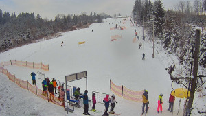 Skiareál Troják - Kamera u nástupu na vlek svah A - 10.1.2026 v 13:30 Skiareál Troják - Kamera u nástupu na vlek svah A - 10.1.2026 v 13:30