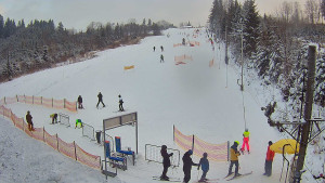 Skiareál Troják - Kamera u nástupu na vlek svah A - 10.1.2026 v 14:40 Skiareál Troják - Kamera u nástupu na vlek svah A - 10.1.2026 v 14:40