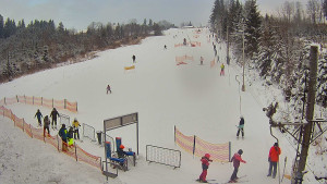 Skiareál Troják - Kamera u nástupu na vlek svah A - 10.1.2026 v 14:50 Skiareál Troják - Kamera u nástupu na vlek svah A - 10.1.2026 v 14:50