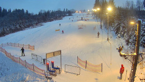 Skiareál Troják - Kamera u nástupu na vlek svah A - 10.1.2026 v 16:25 Skiareál Troják - Kamera u nástupu na vlek svah A - 10.1.2026 v 16:25