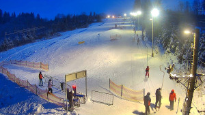 Skiareál Troják - Kamera u nástupu na vlek svah A - 10.1.2026 v 16:40 Skiareál Troják - Kamera u nástupu na vlek svah A - 10.1.2026 v 16:40