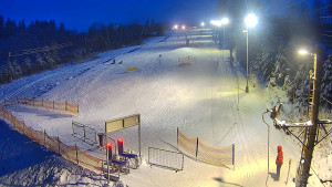 Skiareál Troják - Kamera u nástupu na vlek svah A - 10.1.2026 v 16:45 Skiareál Troják - Kamera u nástupu na vlek svah A - 10.1.2026 v 16:45