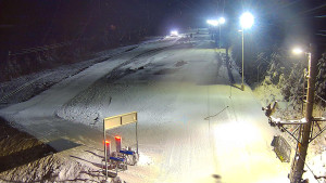 Skiareál Troják - Kamera u nástupu na vlek svah A - 10.1.2026 v 21:05 Skiareál Troják - Kamera u nástupu na vlek svah A - 10.1.2026 v 21:05