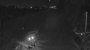 Skiareál Troják - Kamera u nástupu na vlek svah A - 10.1.2026 v 22:00 Skiareál Troják - Kamera u nástupu na vlek svah A - 10.1.2026 v 22:00