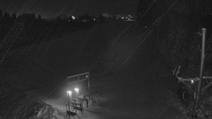 Skiareál Troják - Kamera u nástupu na vlek svah A - 10.1.2026 v 23:00 Skiareál Troják - Kamera u nástupu na vlek svah A - 10.1.2026 v 23:00