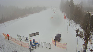 Skiareál Troják - Kamera u nástupu na vlek svah A - 24.1.2026 v 08:05 Skiareál Troják - Kamera u nástupu na vlek svah A - 24.1.2026 v 08:05