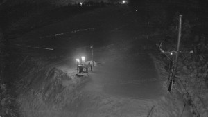 Skiareál Troják - Kamera u nástupu na vlek svah A - 20.2.2026 v 02:30 Skiareál Troják - Kamera u nástupu na vlek svah A - 20.2.2026 v 02:30