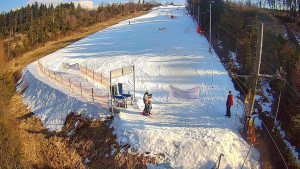 Skiareál Troják - Kamera u nástupu na vlek svah A - 3.3.2026 v 14:40 Skiareál Troják - Kamera u nástupu na vlek svah A - 3.3.2026 v 14:40
