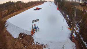 Skiareál Troják - Kamera u nástupu na vlek svah A - 3.3.2026 v 17:30 Skiareál Troják - Kamera u nástupu na vlek svah A - 3.3.2026 v 17:30