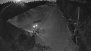 Skiareál Troják - Kamera u nástupu na vlek svah A - 3.3.2026 v 19:00 Skiareál Troják - Kamera u nástupu na vlek svah A - 3.3.2026 v 19:00