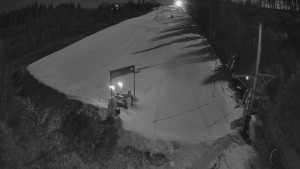 Skiareál Troják - Kamera u nástupu na vlek svah A - 5.3.2026 v 01:00 Skiareál Troják - Kamera u nástupu na vlek svah A - 5.3.2026 v 01:00