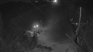 Skiareál Troják - Kamera u nástupu na vlek svah A - 5.3.2026 v 19:00 Skiareál Troják - Kamera u nástupu na vlek svah A - 5.3.2026 v 19:00