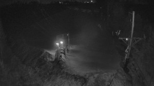 Skiareál Troják - Kamera u nástupu na vlek svah A - 10.3.2026 v 01:10 Skiareál Troják - Kamera u nástupu na vlek svah A - 10.3.2026 v 01:10