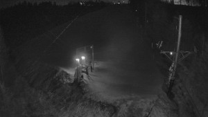 Skiareál Troják - Kamera u nástupu na vlek svah A - 10.3.2026 v 02:35 Skiareál Troják - Kamera u nástupu na vlek svah A - 10.3.2026 v 02:35